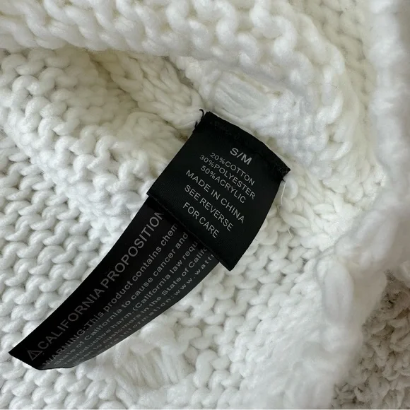 ‼️SOLD‼️ Luca & Grae White Pom Pom Sweate - Picture 4 of 5